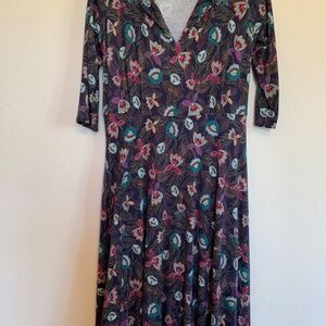 Salaam of Vermont brown floral Annie dress. 3/4 sleeve. Knee length. Size S.
